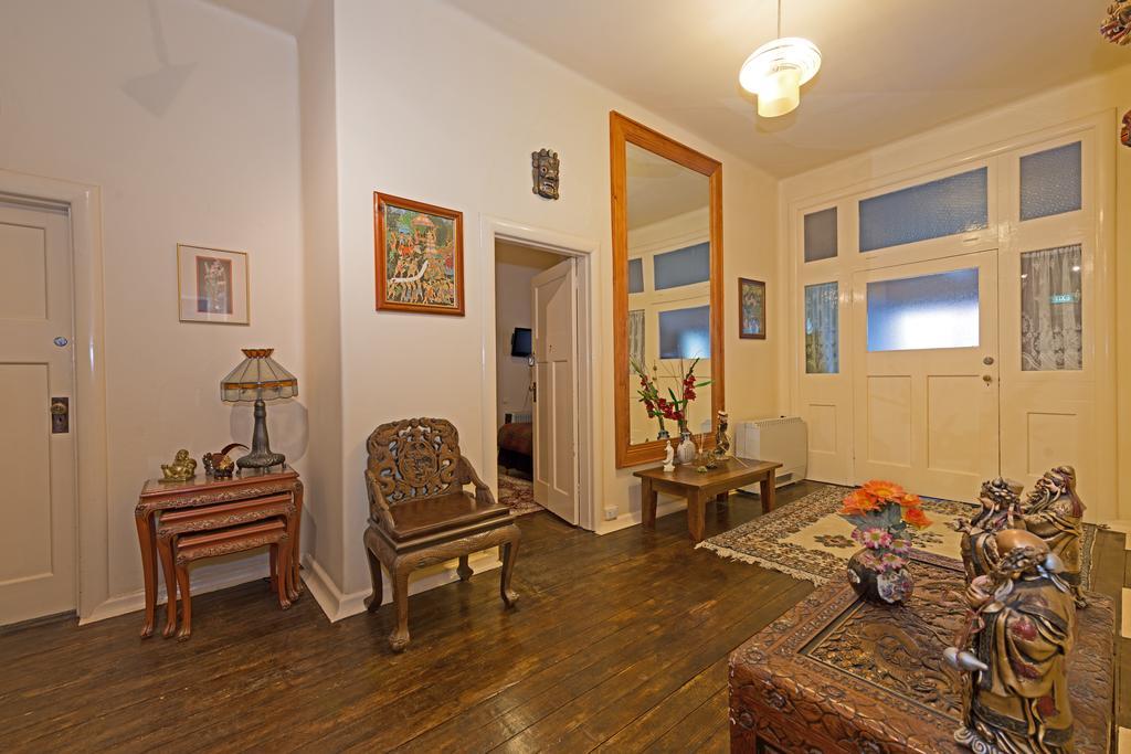 Edinburgh Gallery Bed & Breakfast Хобарт Экстерьер фото