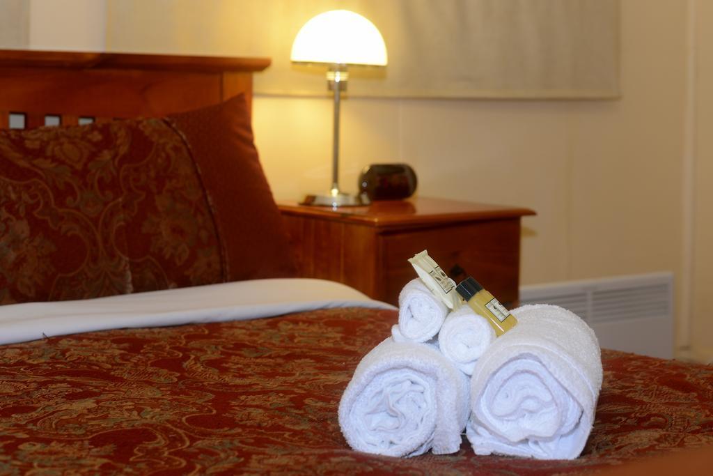 Edinburgh Gallery Bed & Breakfast Хобарт Экстерьер фото